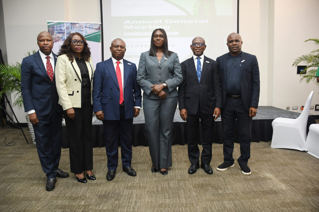 303694@